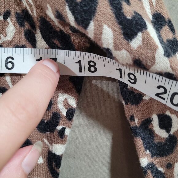 Merona size XS brown animal print 3/4 sleeve button up cardigan - Picture 5 of 6